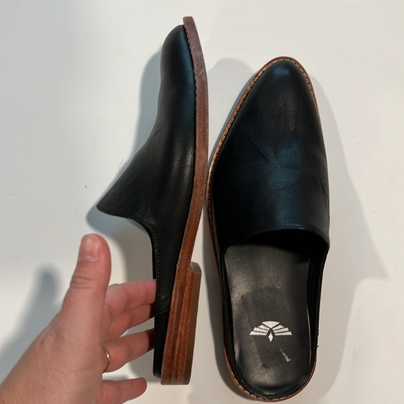 Fortress of Inca - 8, ADRA leather black mule slip ons - Picture 4 of 16